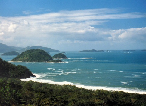 Vista parcial da praia do Flix - Foto: © Herbert Marques