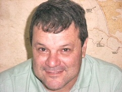 Rogério Frediani candidato a prefeito pela coligação Nos Amamos Ubatuba. - Imagem: © Luana Camargo