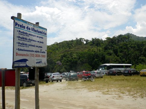 Praia do Ubatumirim, Ubatuba, SP.