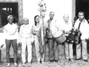 Grupo Folia do Divino - Fundart - 1986 - Foto: Pedro Paulo Teixeira Pinto